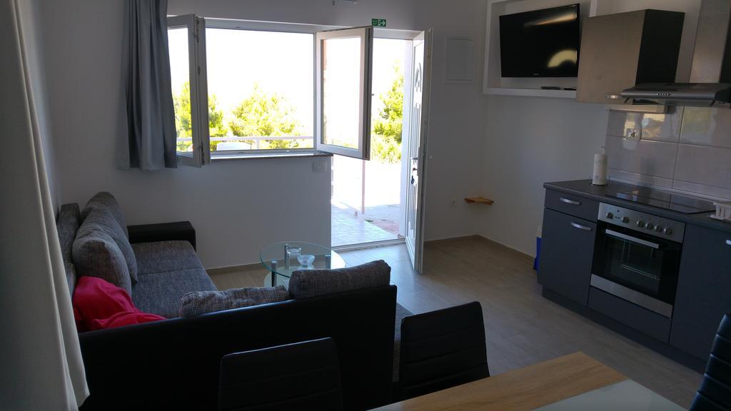 Apartment Perun Podstrana Bagian luar foto