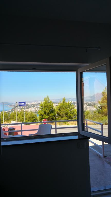 Apartment Perun Podstrana Bagian luar foto