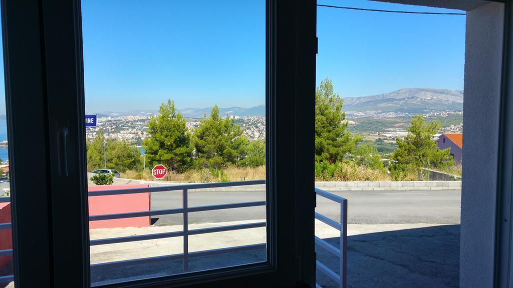 Apartment Perun Podstrana Bagian luar foto