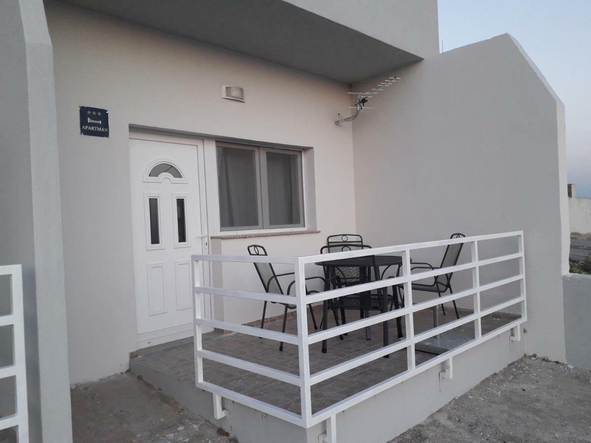 Apartment Perun Podstrana Bagian luar foto